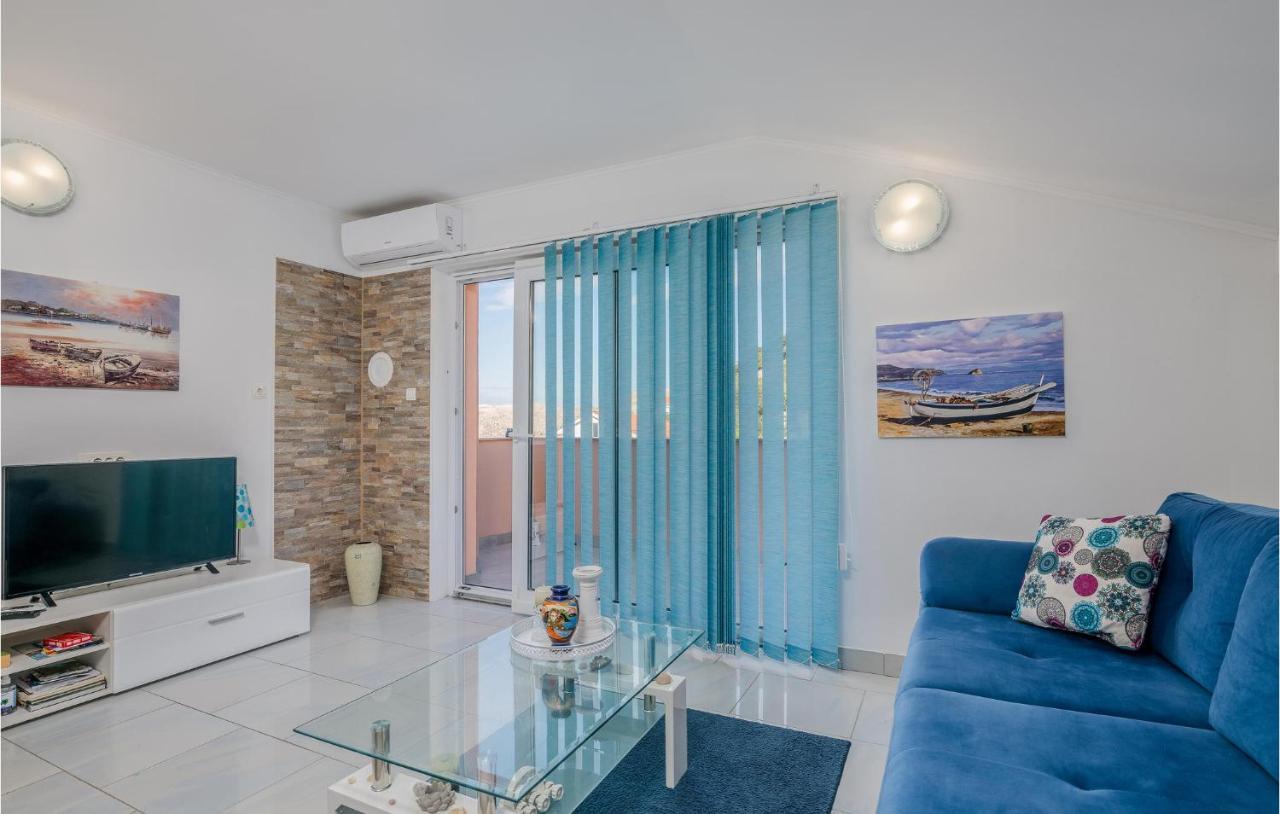 Nice Apartment In Stara Baska With Kitchen Stara Baška Exterior foto